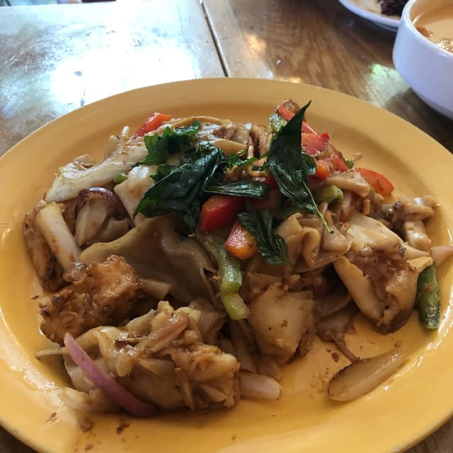 Photo of the dish “Pad Keemao”