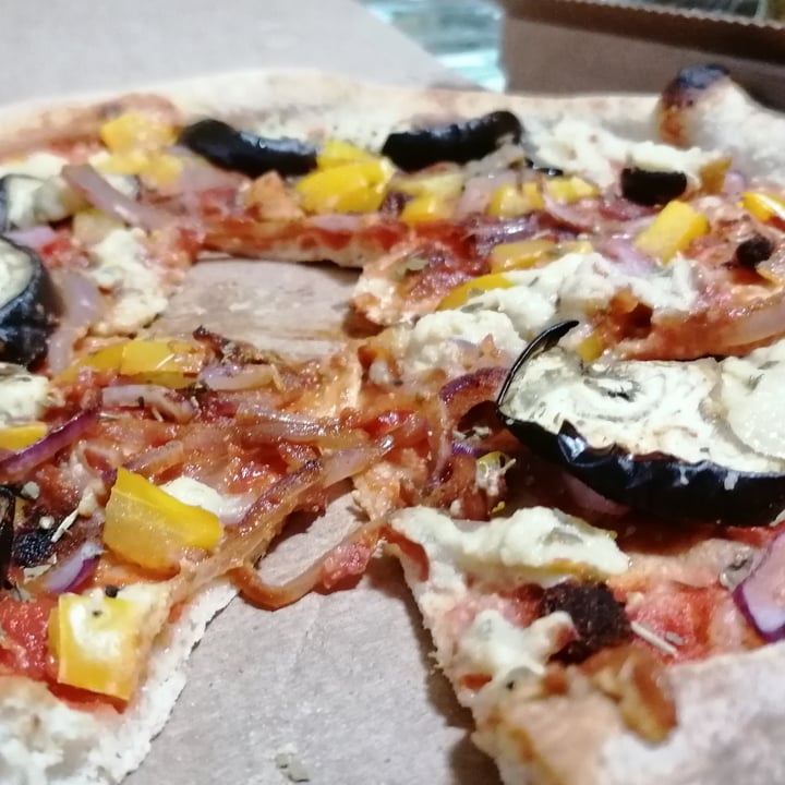 photo of Pota la pizza Calcinato Pizza fumosa shared by @raffysoloishere on  12 Jun 2022 - review