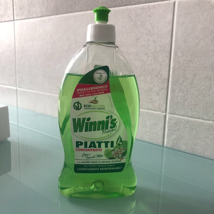 photo of Winni's Naturel Detersivo Per Piatti Lime E Frutti Di Mela shared by @aria95 on  11 May 2020 - review