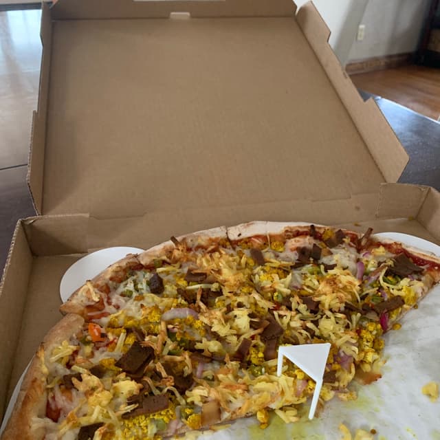 菜肴“Vegan Breakfast Pizza”的照片