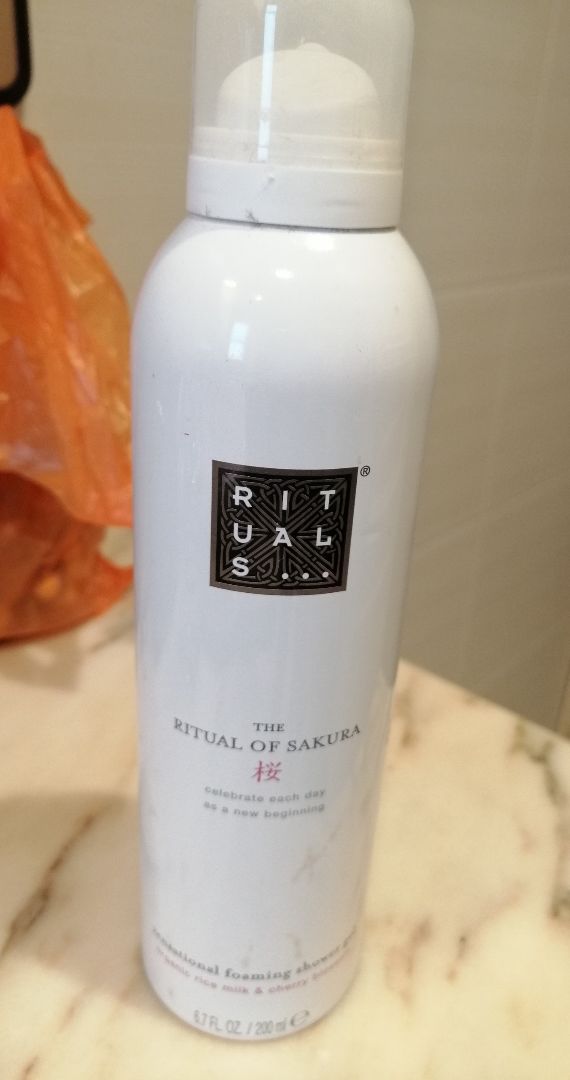 photo of Rituals Gel The ritual of Sakura shared by @anagalleyda on  06 Mar 2020 - review