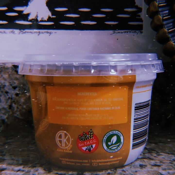photo of Felices Las Vacas Postrecito De Dulce De Leche shared by @nanicuadern on  06 Jan 2023 - review