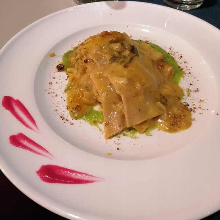 photo of Apriti Sesamo Lasagne Di Farro Con Verdure Su Salsa Verde E Sesamo shared by @anitnelavy on  11 Dec 2021 - review