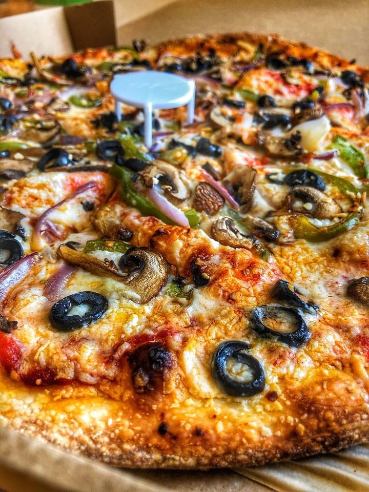 review photo of Pizzaville Vegan Pizza shared by @cassalyssaa on 27 Mar 2020 - review