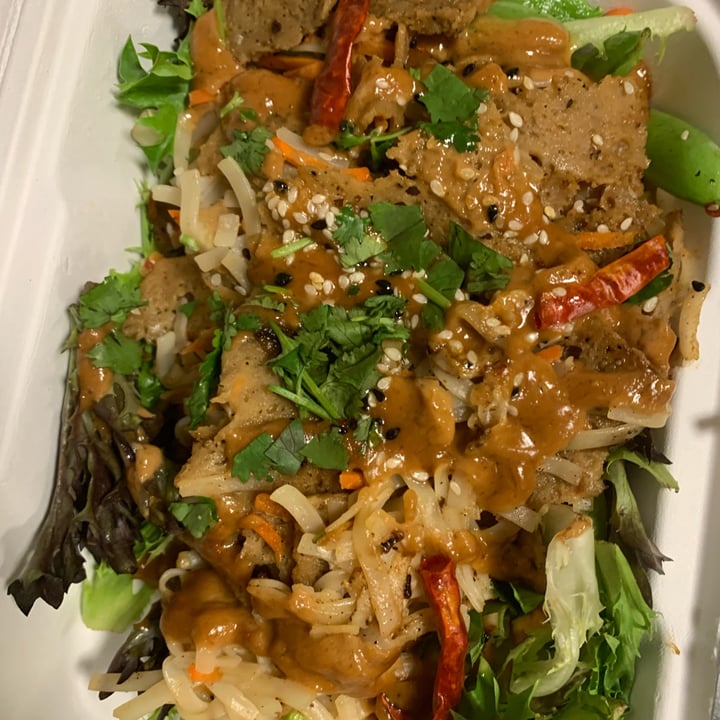 photo of Native Foods Café thai beef bowl shared by @unejanie on  16 Jun 2022 - review