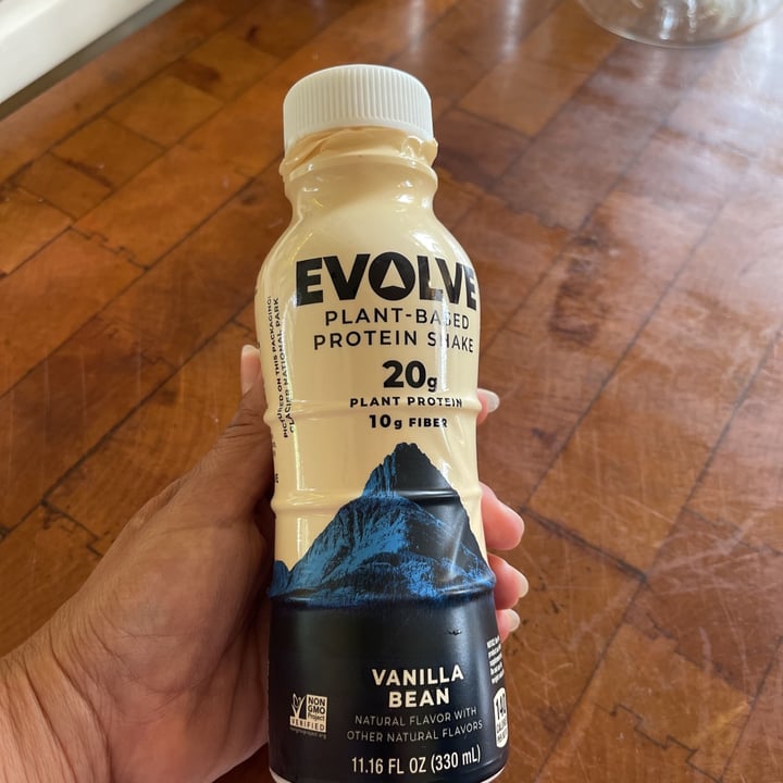 photo of Evolve Protein Shake Vanilla Bean shared by @kattt29 on  30 Jun 2021 - review