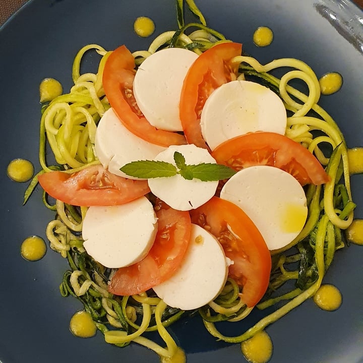 review photo of Ristorante Paleosette (Gluten Free) caprese con spaghetti di zucchine shared by @giulia86 on 23 Aug 2022 - review