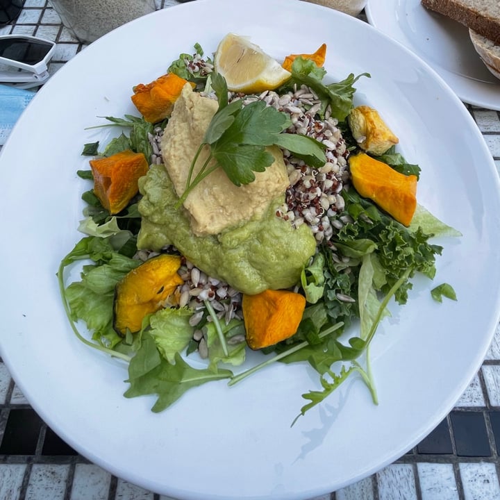 review photo of Le pain quotidien Ensalada De Portobellos Y Trigo Sarraceno shared by @franex on 13 Sep 2021 - review