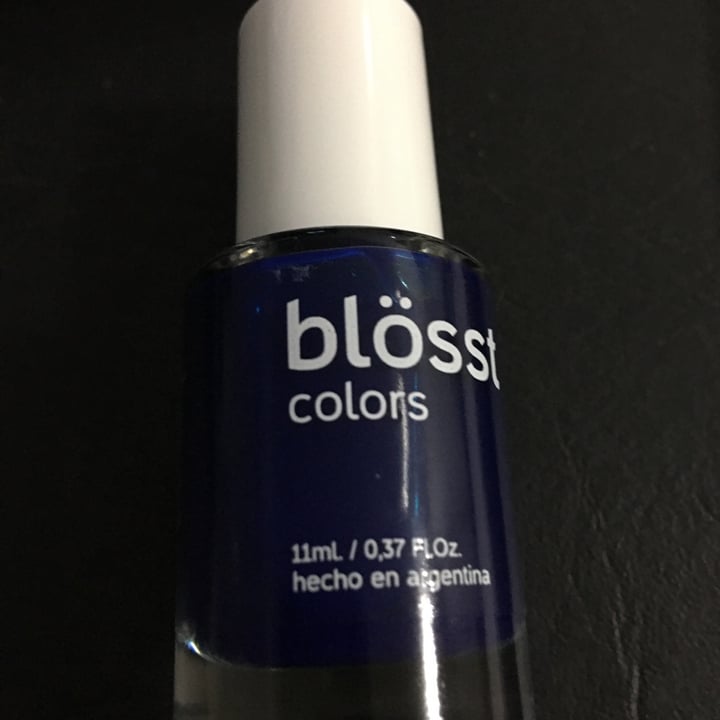 photo of blösst Esmalte Azul shared by @veganaabolicionista on  12 Jun 2020 - review