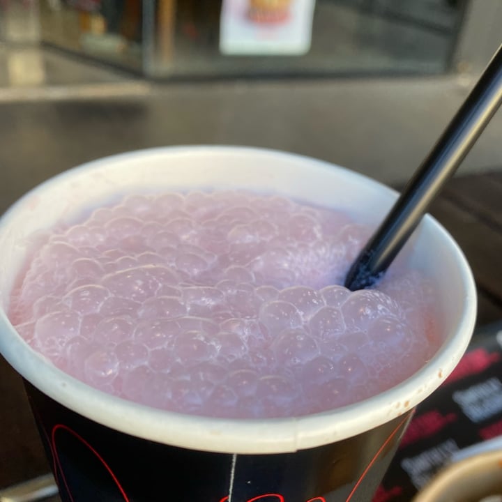 photo of Burgertory (Black Rock) Vegan Strawberry Milkshake shared by @bridgetlily on  17 Feb 2022 - review