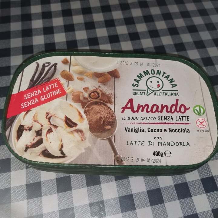 review photo of Sammontana Gelato vaniglia, cacao e nocciola shared by @immacolata on 01 May 2022 - review