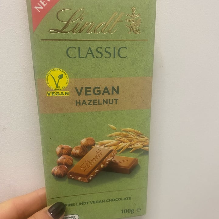 photo of Lindt Haselnuss Vegan Mit Haferdrink shared by @balda on  09 May 2022 - review