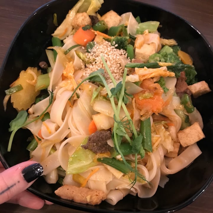 photo of Thai vegan kitchen Pad thai shared by @annbience on  30 Jun 2022 - review