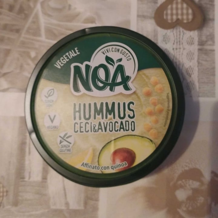 photo of Noa Hummus Ceci & Avocado shared by @valebertbirds on  31 Mar 2022 - review