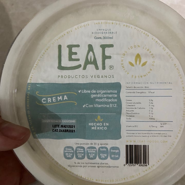 photo of Leaf Crema shared by @veganeandoporelmundo on  15 Feb 2021 - review