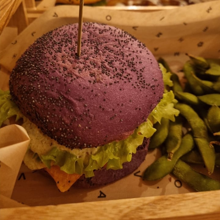 photo of Flower Burger Flower Burger shared by @giadabroggio on  29 Sep 2022 - review