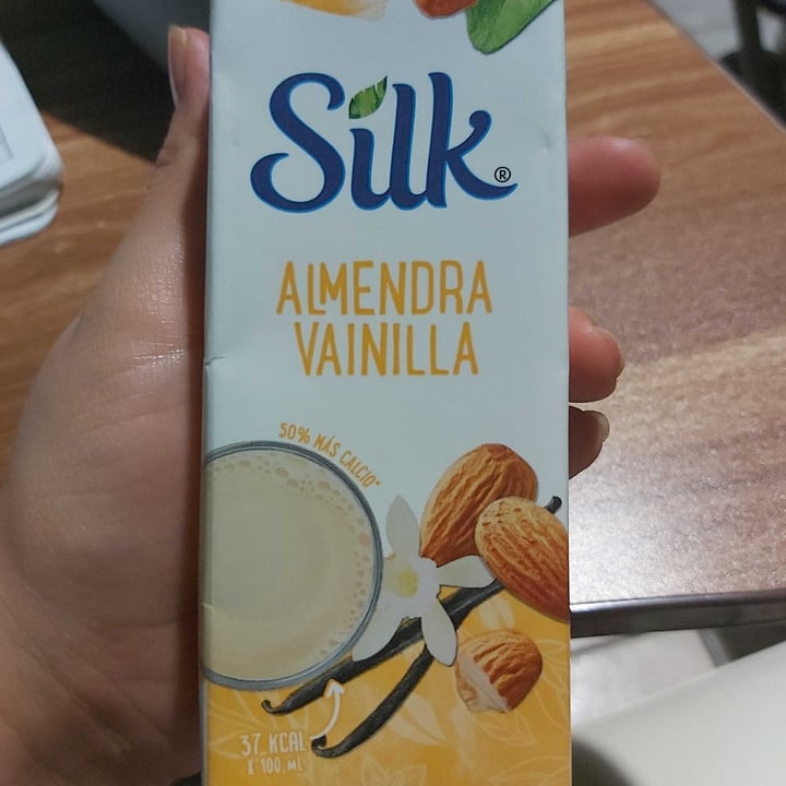 photo of Silk Alimento Líquido De Almendra Sabor Vainilla Sin Azúcar shared by @karlamor on  04 Sep 2022 - review