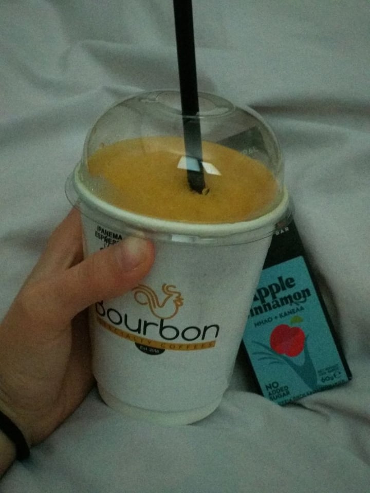 photo of Bourbon Cinnamon-Apple Raw Bar and Mango Smoothie shared by @sebicooul on  18 May 2019 - review