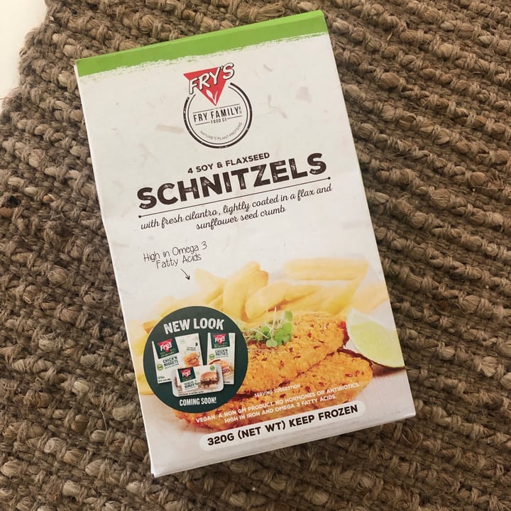 photo of Fry's Family Food 4 Soy & Flaxseed Schnitzels shared by @katharinaz on  10 Aug 2021 - review