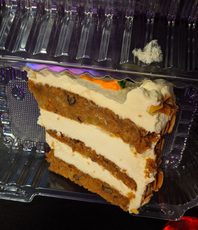 菜肴“Vegan carrot cake”的照片