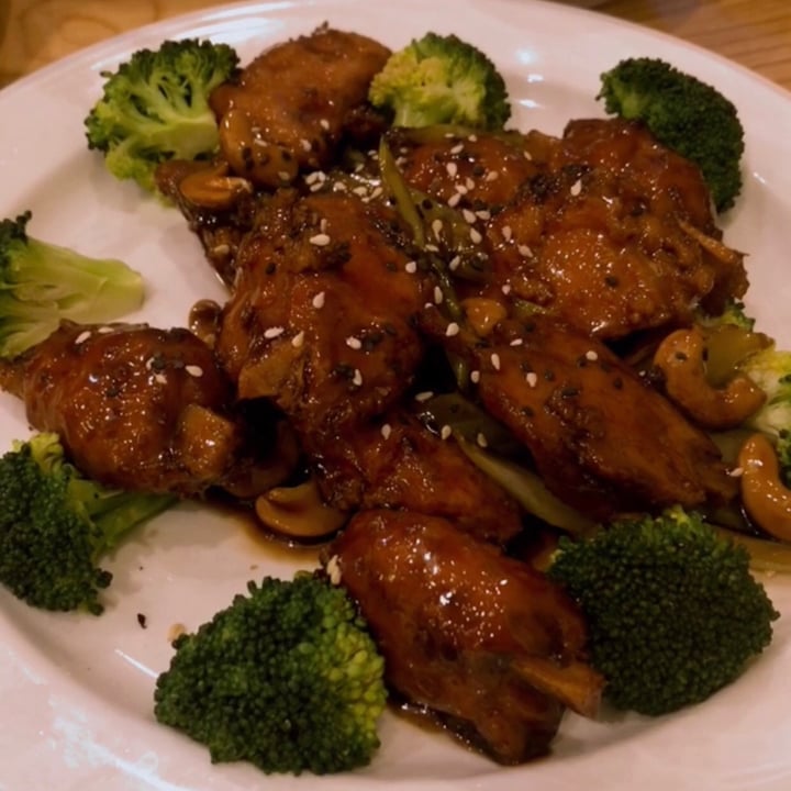 photo of Mother Earth Vegetarian Kyoto Pork Ribs With Cashews 金都排骨 shared by @pxdkitty on  24 Aug 2020 - review