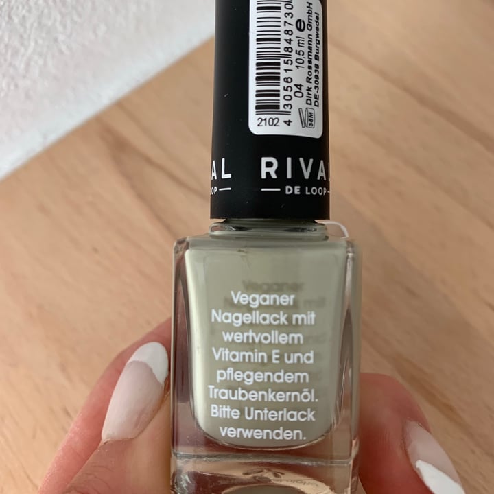 review photo of Rival De Loop Vegan Nail Polish shared by @veggiegoesvegan on 08 Sep 2021 - review