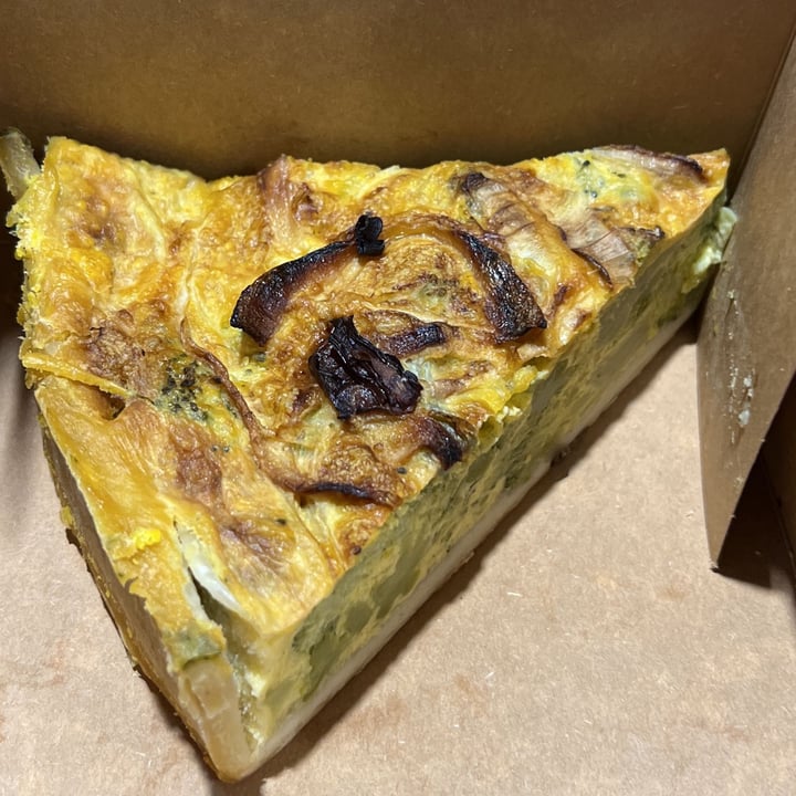 photo of Land&Monkeys Quiche shared by @ommy on  12 Mar 2022 - review