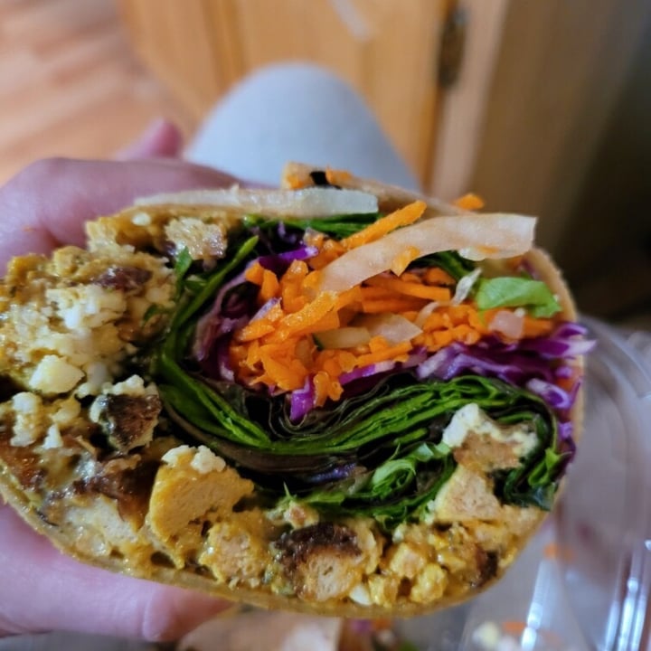photo of Heirloom Food Company Mock Curry Wrap shared by @fitaussiekylie on  30 Dec 2020 - review