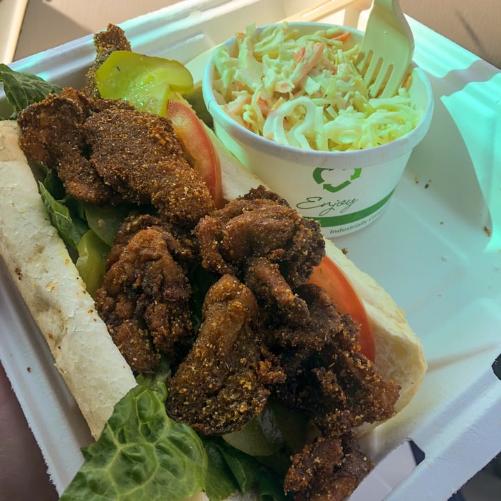 photo of Pig Minds Brewing Co. Oyster Mushroom Po’boy shared by @veganintheham on  03 Apr 2021 - review