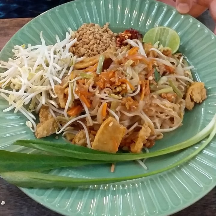 review photo of Loving Hut Pakchong Pad Thai shared by @bexenc on 13 Jun 2022 - review