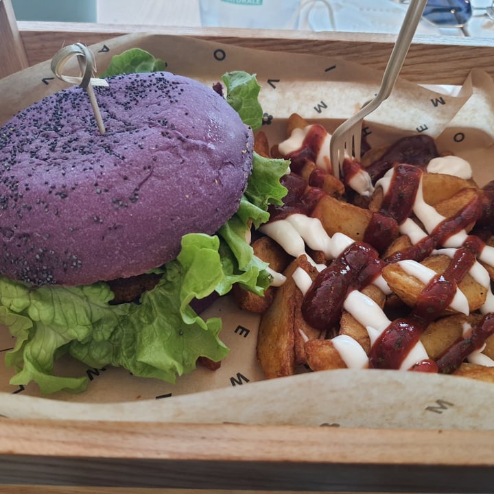 review photo of Flower Burger Flower Burger shared by @lily7 on 11 Apr 2022 - review