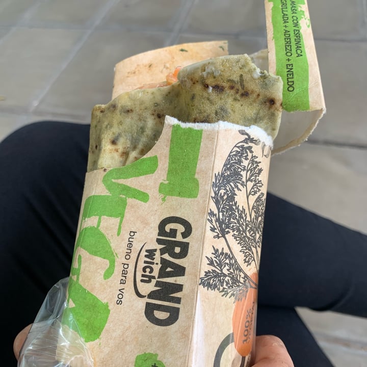review photo of Grand wich Roll Frío Vegano shared by @avrulyna on 08 Nov 2021 - review