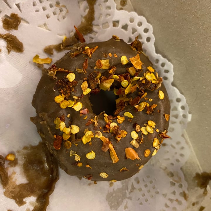 photo of Hulis Donuts Chilli Chocolate Donut shared by @tonivbrockhoven on  12 Nov 2021 - review