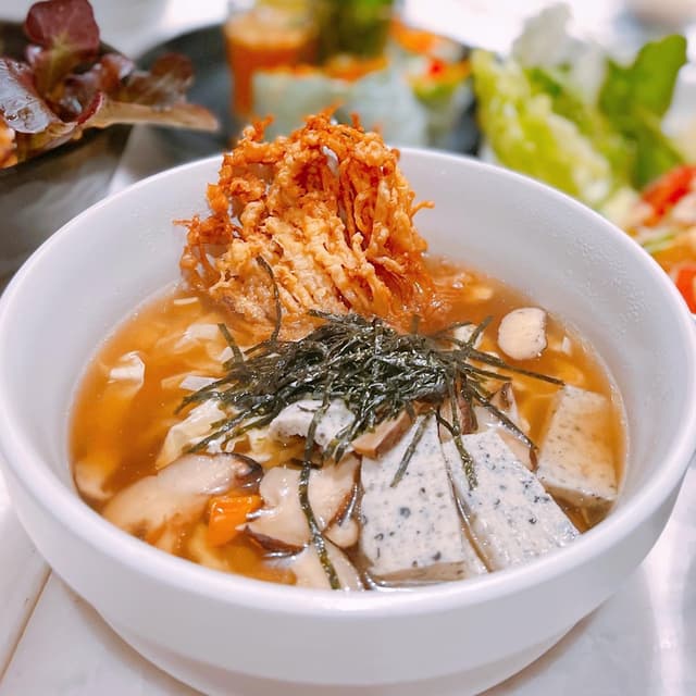 Foto del piatto “tofu noodles”