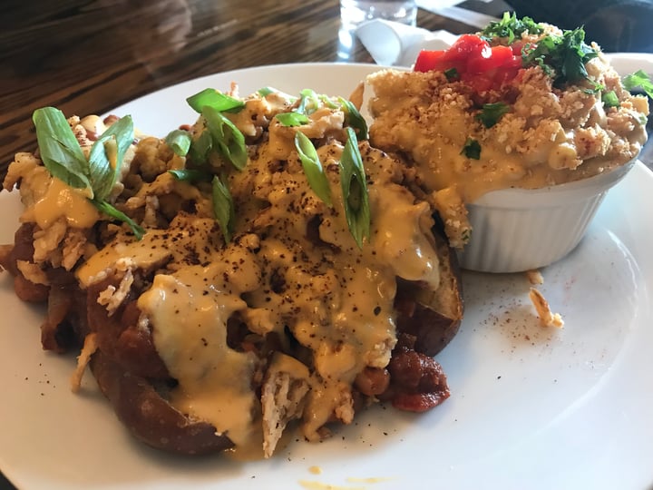 photo of Dharma Fine Vittles Hillbilly Chili Dawgs shared by @xtineexplores on  28 Nov 2019 - review