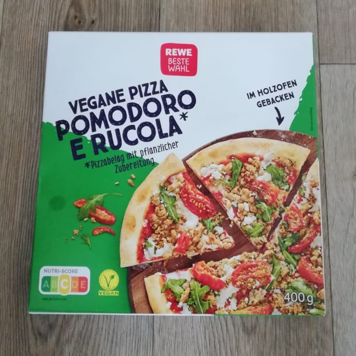 photo of REWE Beste Wahl Pizza pomodoro e rucola shared by @mareikeks on  18 May 2022 - review