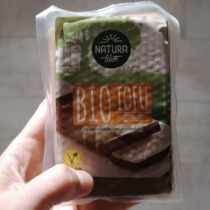 photo of Natura Felice Bio Tofu Affumicato shared by @lucasilecchia on  29 May 2022 - review