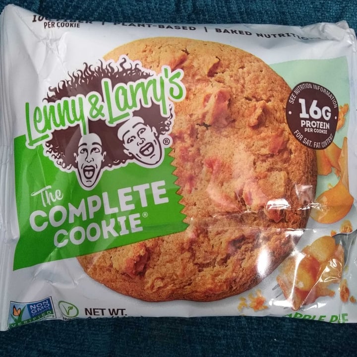 review photo of Lenny & Larry’s The Complete Cookie Apple Pie shared by @valkyriegizmo on 25 Apr 2020 - review