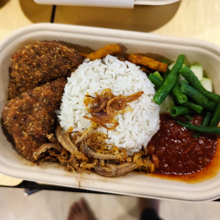 review photo of The Vegan Place (Hartamas) Nasi Lemak shared by @muzzypetra on 20 Feb 2021 - review