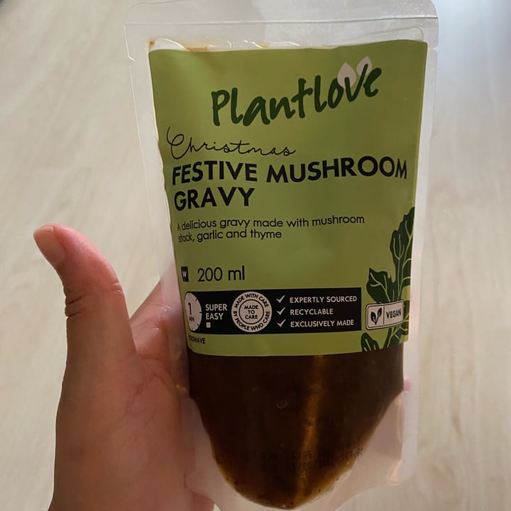 photo of Woolworths Festive Mushroom Gravy shared by @kimehra on  21 Dec 2022 - review