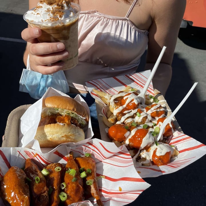 photo of Veg Out Plant Based Burgers & Shakes mango habanero burger shared by @mgstillo on  02 Sep 2022 - review