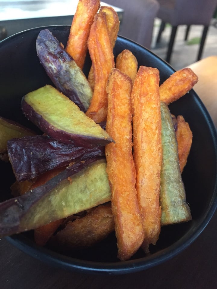 photo of nomVnom Bistro Mixed Sweet Potato Fries shared by @georgejacobs on  03 Jan 2020 - review