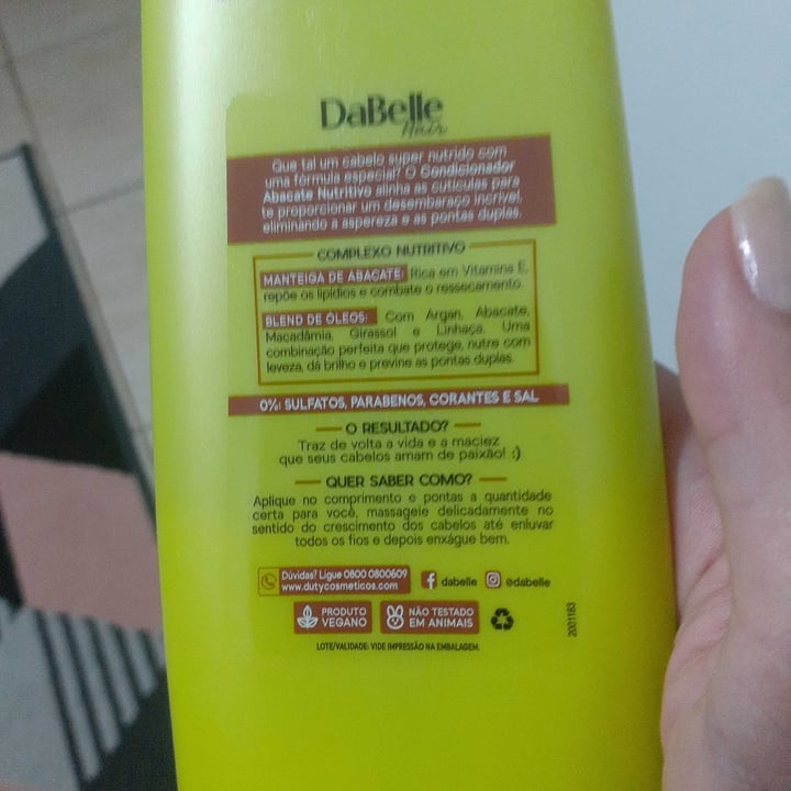 review photo of Dabelle Condicionador Nutritivo shared by @karinepsmodesto on 28 Apr 2022 - review