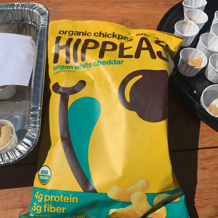 photo of Hippeas Vegan White Cheddar Organic Chickpea Puffs shared by @azitamir on  13 Mar 2021 - review