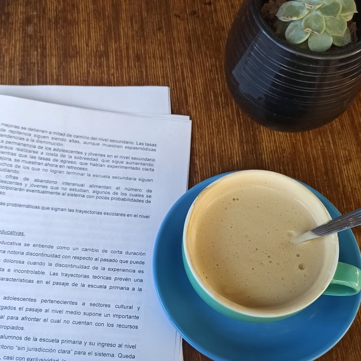 photo of Mönt take away Café Con Leche Vegetal shared by @danyelana on  13 Sep 2022 - review