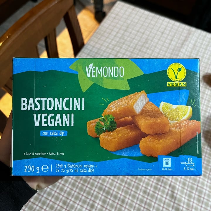 photo of Vemondo Bastoncini Vegani con Salsa Dip shared by @julietsperi on  10 Mar 2022 - review