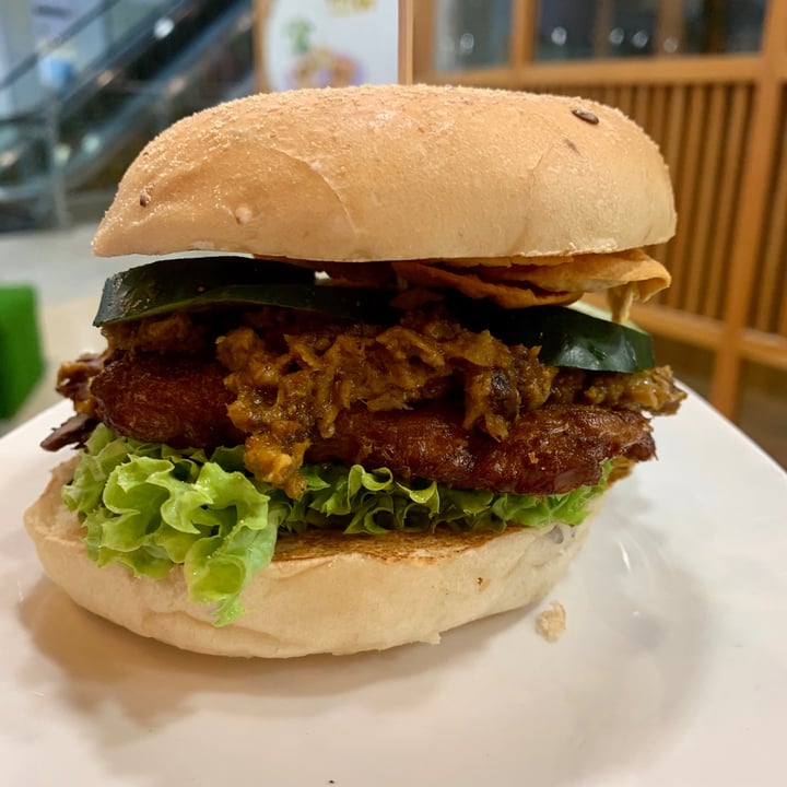 photo of nomVnom Bistro Temptation Satay Burger shared by @jashment on  08 Sep 2020 - review
