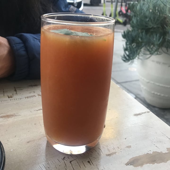 review photo of Cafe Gratitude San Diego Succulent / Grapefruit Apple Celery Mint Juice shared by @happybby on 21 Mar 2021 - review