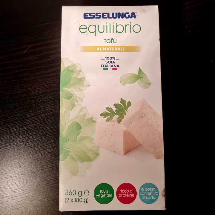 photo of  Esselunga Tofu shared by @invariance on  23 Oct 2022 - review