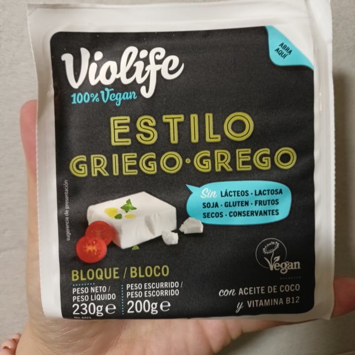 photo of Violife Queso bloque estilo griego shared by @berenikke on  13 Jun 2022 - review